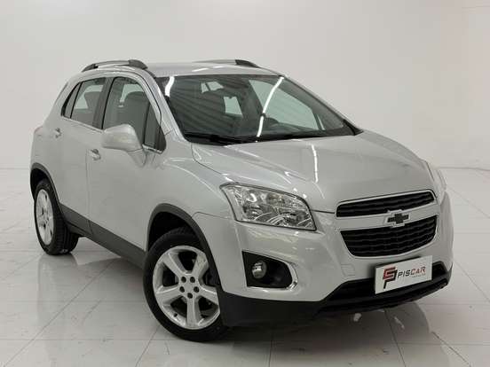 CHEVROLET-TRACKER-2015