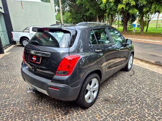 CHEVROLET-TRACKER-2013