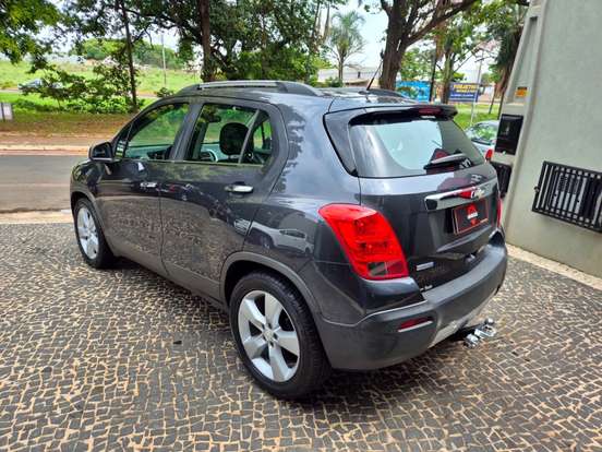 CHEVROLET-TRACKER-2013