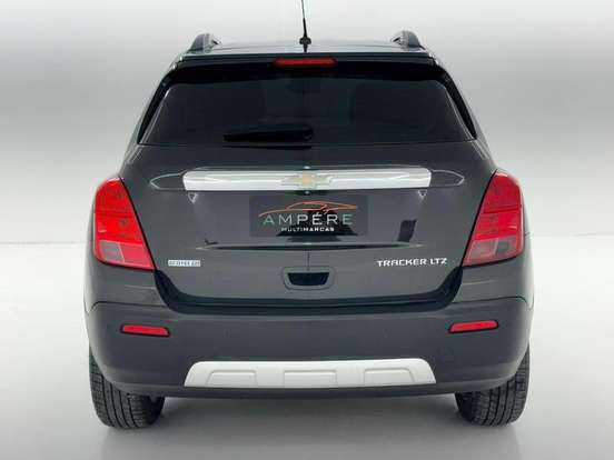 CHEVROLET-TRACKER-2015