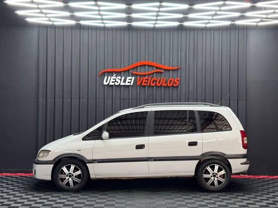 CHEVROLET ZAFIRA 2.0 MPFI COMFORT 8V FLEX 4P MANUAL