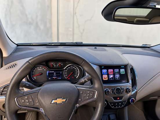 CHEVROLET-CRUZE-2018