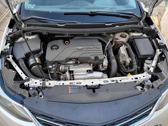 CHEVROLET-CRUZE-2018