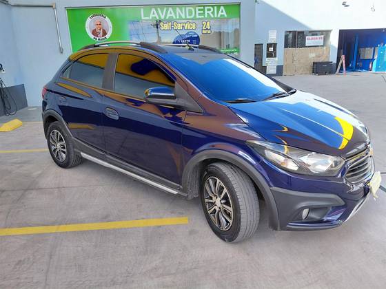 CHEVROLET ONIX 1.4 MPFI ACTIV 8V FLEX 4P AUTOMÁTICO