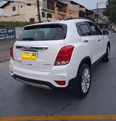 CHEVROLET-TRACKER-2018