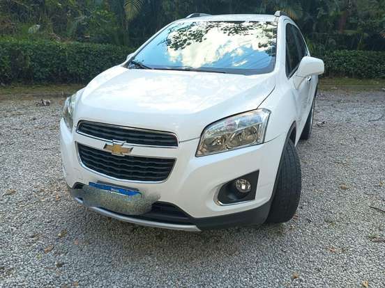 CHEVROLET-TRACKER-2015