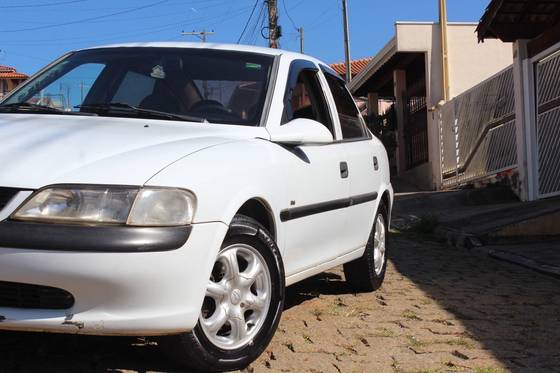 Chevrolet Vectra 2.0 Mpfi GLS 8V Gasolina 4P Manual