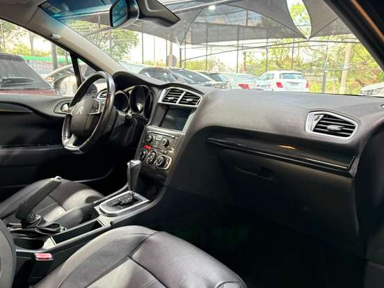 CITROËN-C4 LOUNGE-1.6 EXCLUSIVE 16V TURBO FLEX 4P AUTOMÁTICO CITROËN-C4 LOUNGE-2014