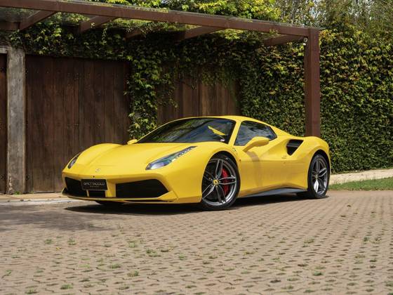 Ferrari 488 Spider 3.9 V8 Turbo Gasolina F1-DCT