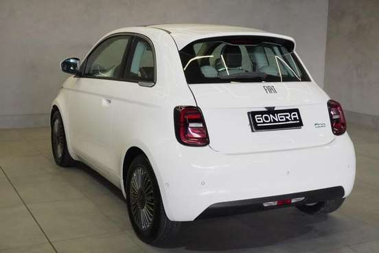 FIAT-500e-2022