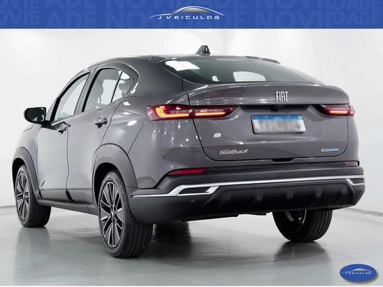 FIAT-FASTBACK-2025