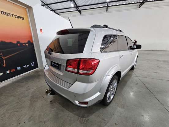 FIAT-FREEMONT-2.4 PRECISION 16V GASOLINA 4P AUTOMÁTICO FIAT-FREEMONT-2012
