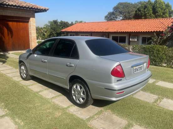 FIAT-MAREA-2.4 MPI HLX 20V GASOLINA 4P AUTOMÁTICO FIAT-MAREA-2003