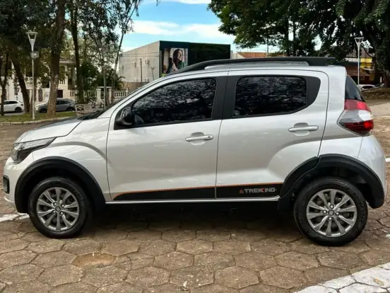 FIAT-MOBI-1.0 EVO FLEX TREKKING MANUAL FIAT-MOBI-2023