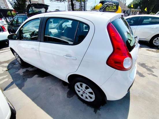 FIAT-PALIO-2015