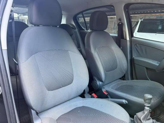 FIAT-PALIO-1.0 MPI ATTRACTIVE 8V FLEX 4P MANUAL FIAT-PALIO-2014