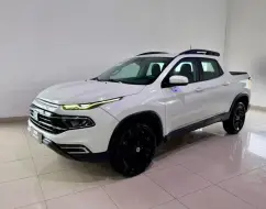 FIAT TORO 2.0 16V TURBO DIESEL FREEDOM 4WD AT9 FIAT TORO 2.0 16V TURBO DIESEL FREEDOM 4WD AT9