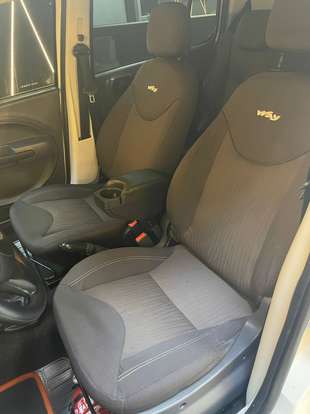 FIAT-UNO-1.0 EVO WAY 8V FLEX 4P MANUAL FIAT-UNO-2012