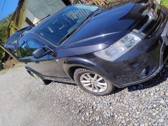 FIAT-FREEMONT-2.4 PRECISION 16V GASOLINA 4P AUTOMÁTICO FIAT-FREEMONT-2013