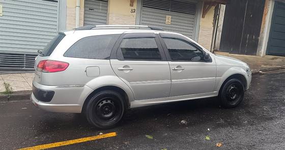 FIAT PALIO 1.4 MPI ATTRACTIVE WEEKEND 8V FLEX 4P MANUAL
