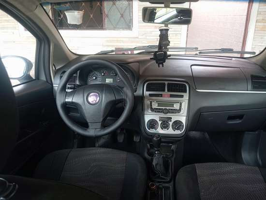 FIAT-PUNTO-2011