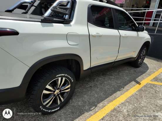 FIAT-TORO-2021