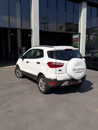 FORD-ECOSPORT-2012