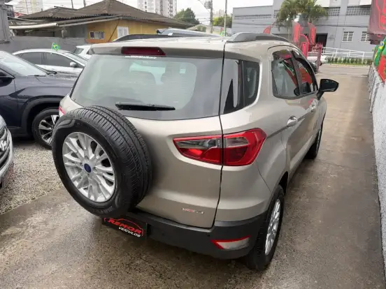 FORD-ECOSPORT-2015