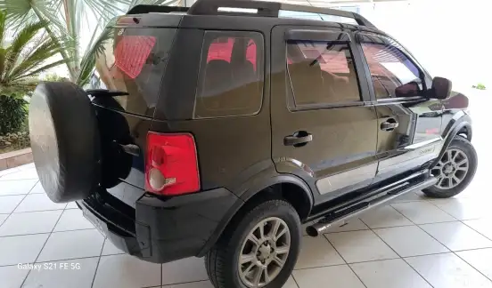 FORD-ECOSPORT-2011
