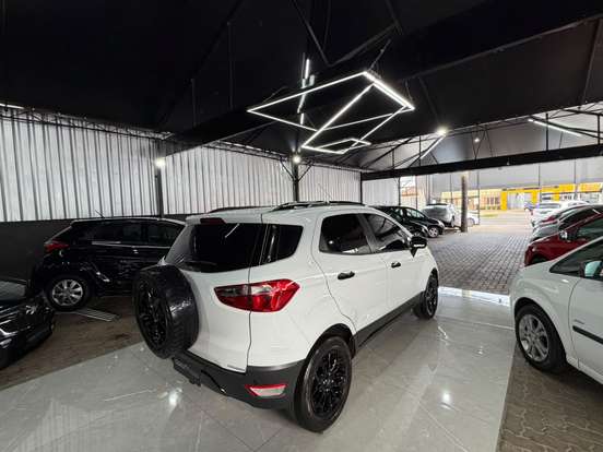 FORD-ECOSPORT-1.6 FREESTYLE 16V FLEX 4P MANUAL FORD-ECOSPORT-2015
