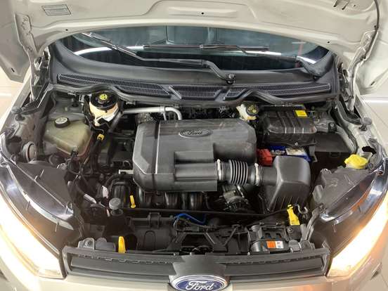 FORD-ECOSPORT-2014