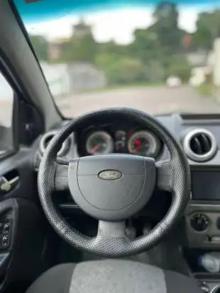 FORD-FIESTA-2011