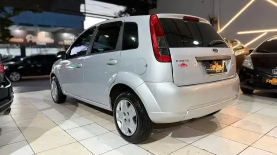 FORD-FIESTA-2013