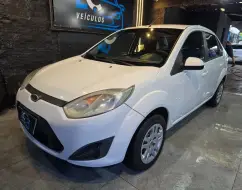 FORD FIESTA 1.6 MPI SEDAN 8V FLEX 4P MANUAL FORD FIESTA 1.6 MPI SEDAN 8V FLEX 4P MANUAL