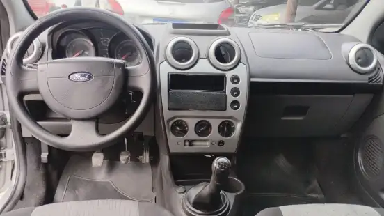 FORD-FIESTA-2013