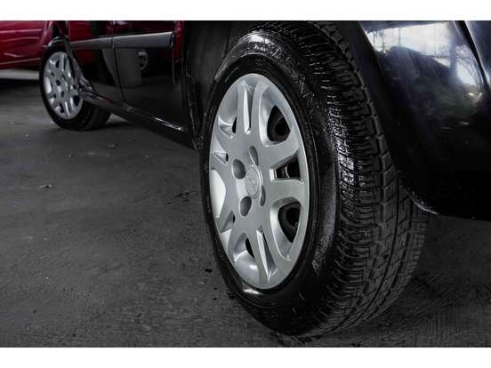 FORD-FIESTA-1.0 MPI 8V GASOLINA 4P MANUAL FORD-FIESTA-2006