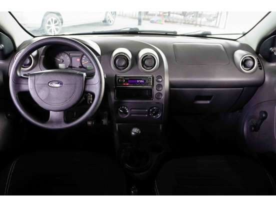 FORD-FIESTA-1.0 MPI 8V GASOLINA 4P MANUAL FORD-FIESTA-2006