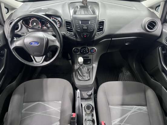 FORD-FIESTA-2014