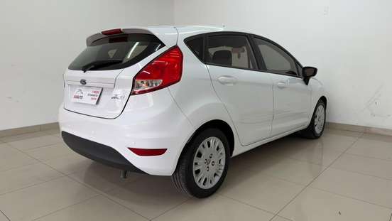 FORD-FIESTA-2014
