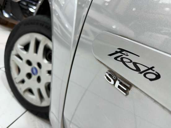 FORD-FIESTA-2014
