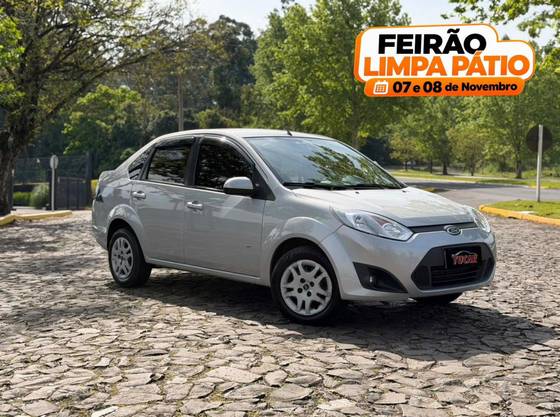 FORD FIESTA 1.6 ROCAM SEDAN 8V FLEX 4P MANUAL