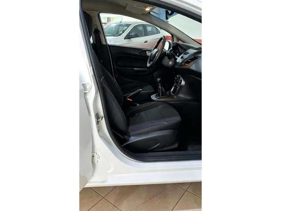 FORD-FIESTA-2016