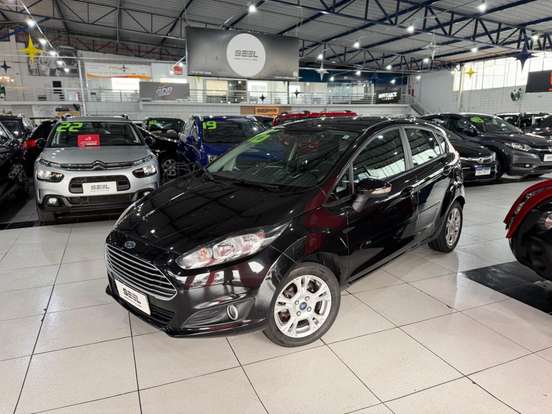 FORD-FIESTA-2015