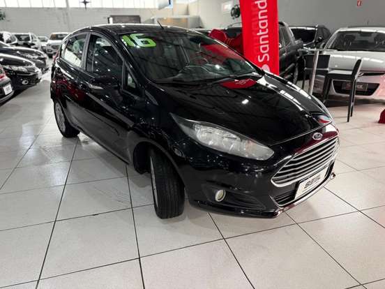 FORD-FIESTA-2015