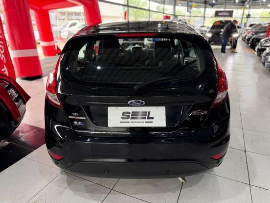 FORD-FIESTA-1.6 SE HATCH 16V FLEX 4P POWERSHIFT FORD-FIESTA-2015