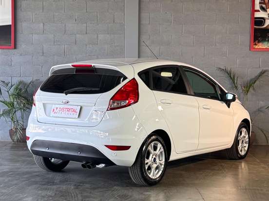 FORD-FIESTA-2016