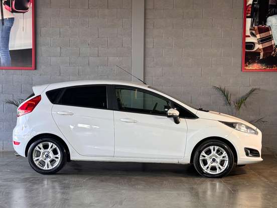 FORD-FIESTA-1.6 SEL HATCH 16V FLEX 4P MANUAL FORD-FIESTA-2016