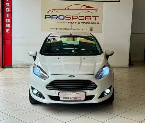 FORD-FIESTA-2016
