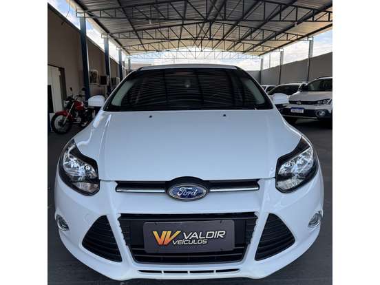 FORD-FOCUS-1.6 S 16V FLEX 4P MANUAL FORD-FOCUS-2014