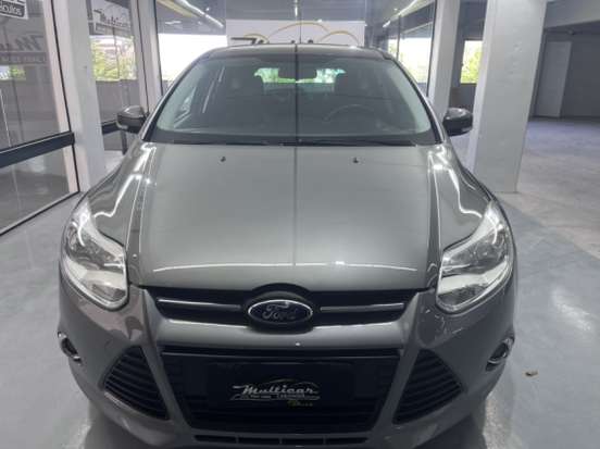 FORD-FOCUS-2014